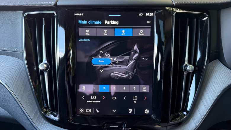 Volvo XC60 2.0 T8 [455] PHEV Ultra Dark 5dr AWD Geartronic Estate